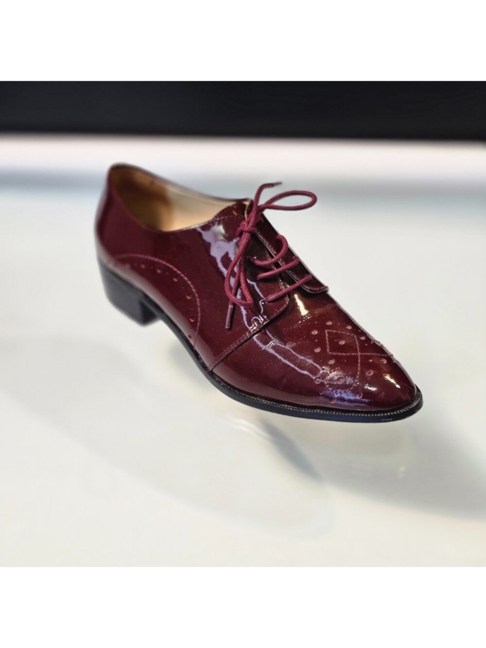 Karen Millen Lace Up Oxford Shoes Womens Size 39 EU Burgundy Patent Leather
